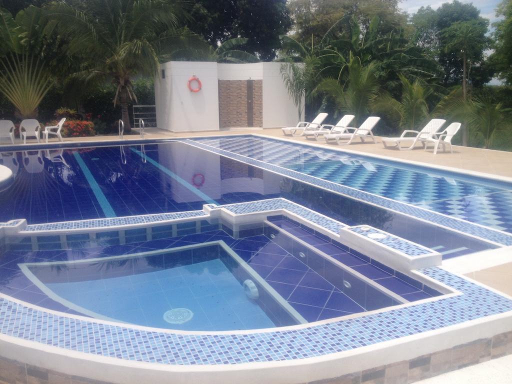 Arizona Ranch Hotel Girardot Exterior foto